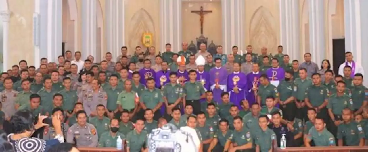 Sinergi TNI Polri di Perayaan Ekaristi Katedral Sintang