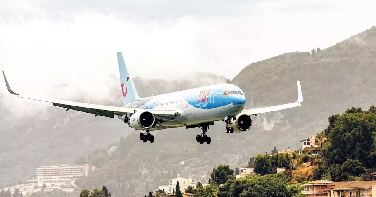 Tui offers counselling as passengers scream during horror flight