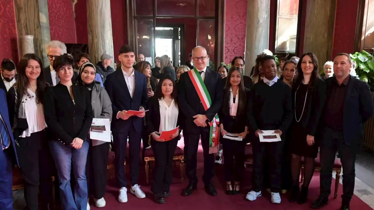 Festa in Campidoglio per 5 nuovi italiani