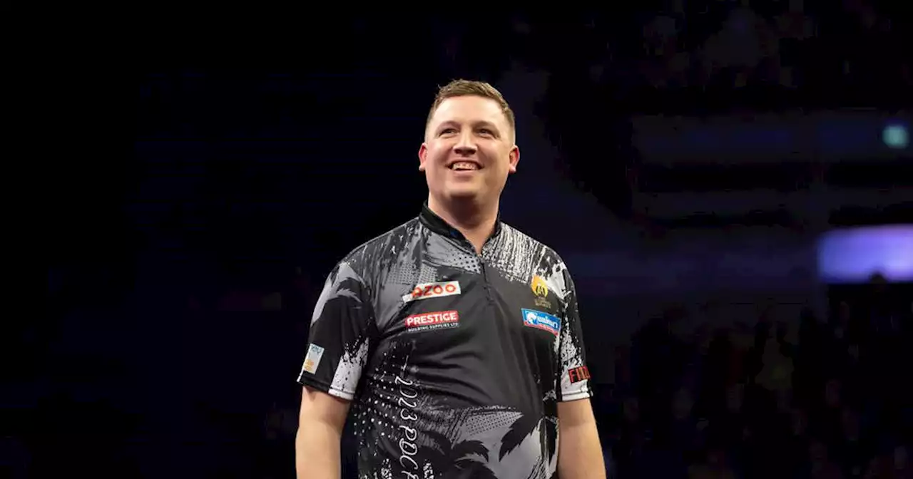 Darts Premier League: Chris Dobey führt Michael van Gerwen vor - Price gewinnt siebten Spieltag