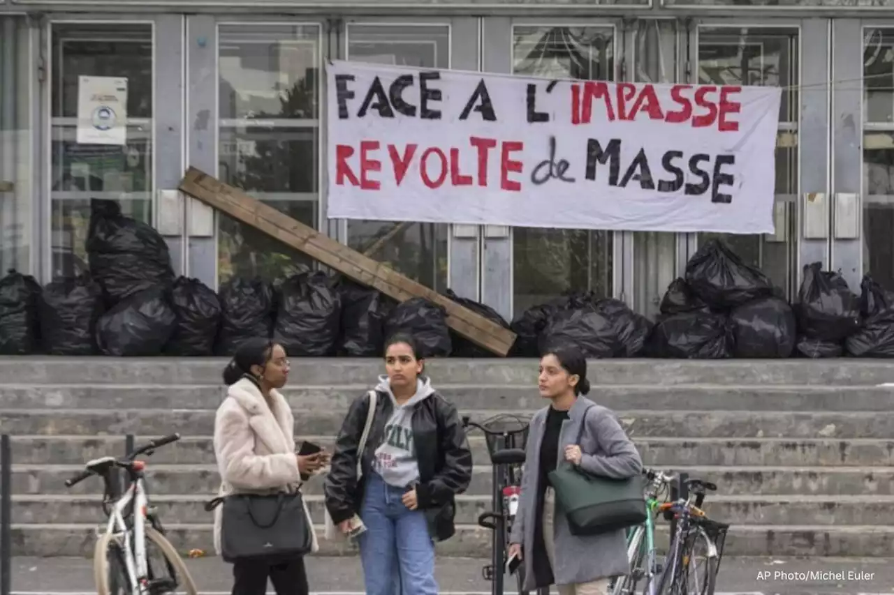 Protests erupt in France over Macron’s retirement age push - Terrace Standard