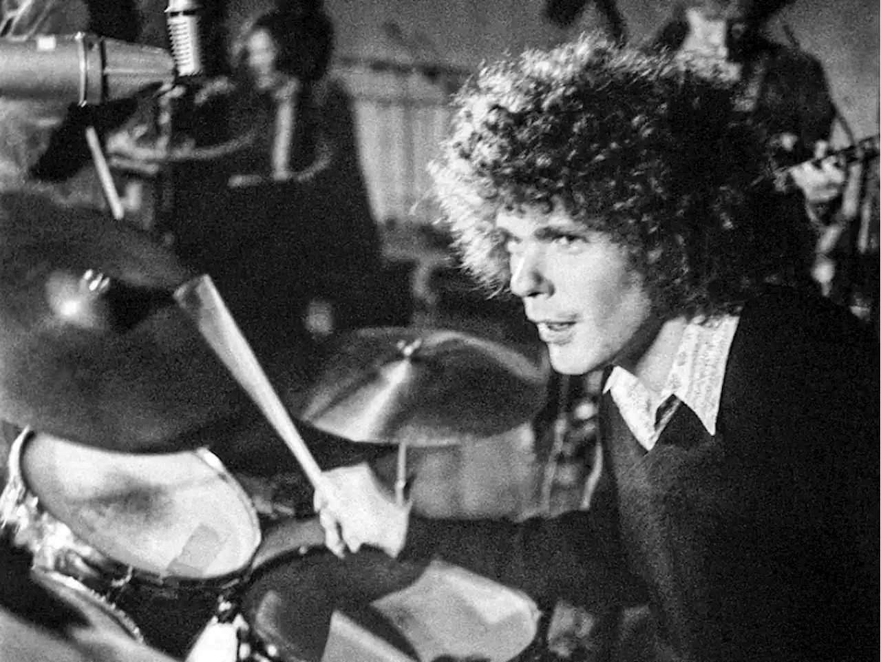 Jim Gordon, famed session drummer who killed his mother, dies at 77