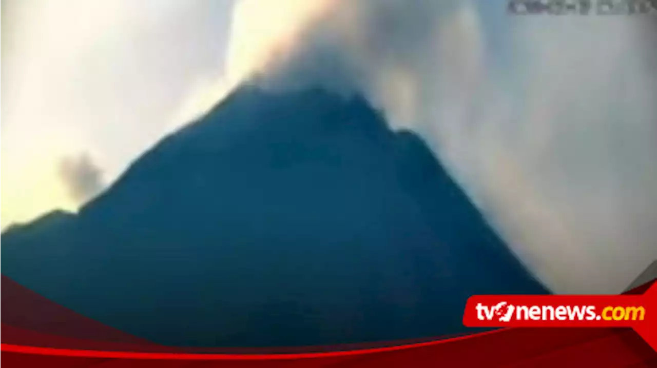 Jumat Pagi, Gunung Merapi Kembali Luncurkan Guguran Lava Pijar ke Barat Daya