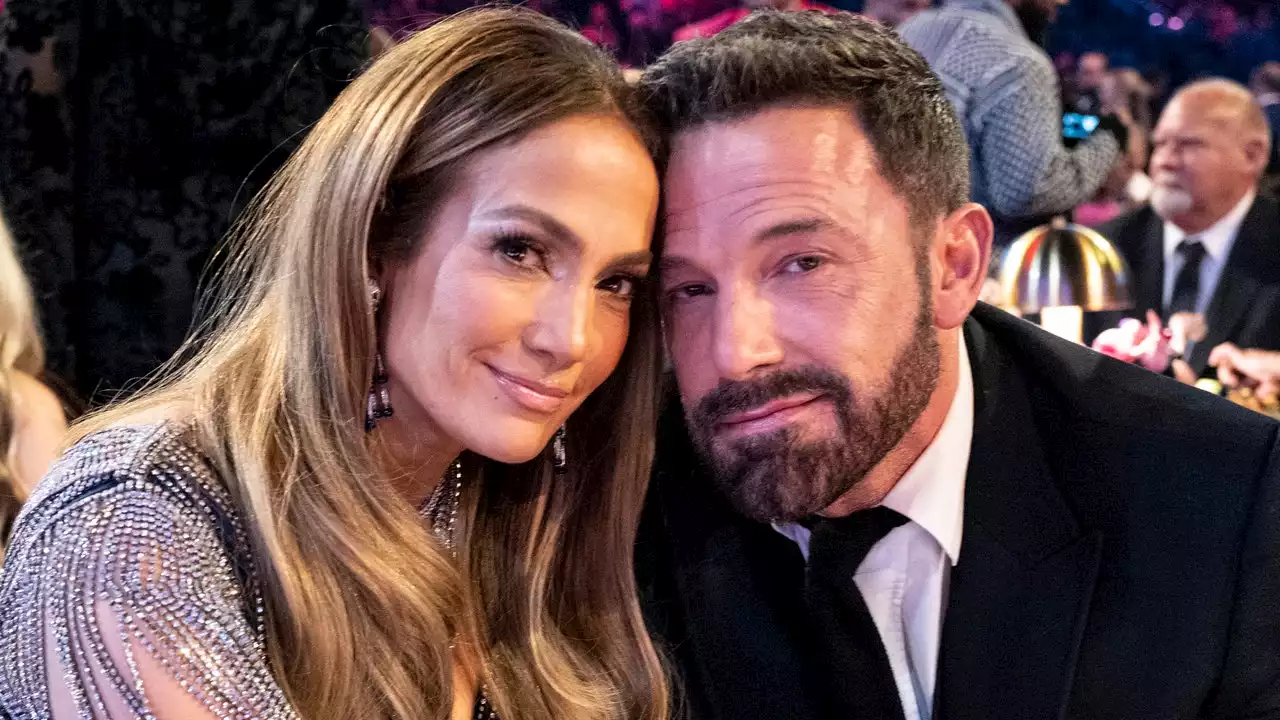 On sait enfin ce que Ben Affleck a chuchoté à Jennifer Lopez aux Grammys