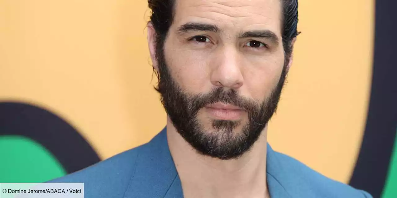 Tahar Rahim va-t-il se métamorphoser physiquement pour jouer Charles Aznavour ? Il répond - Voici