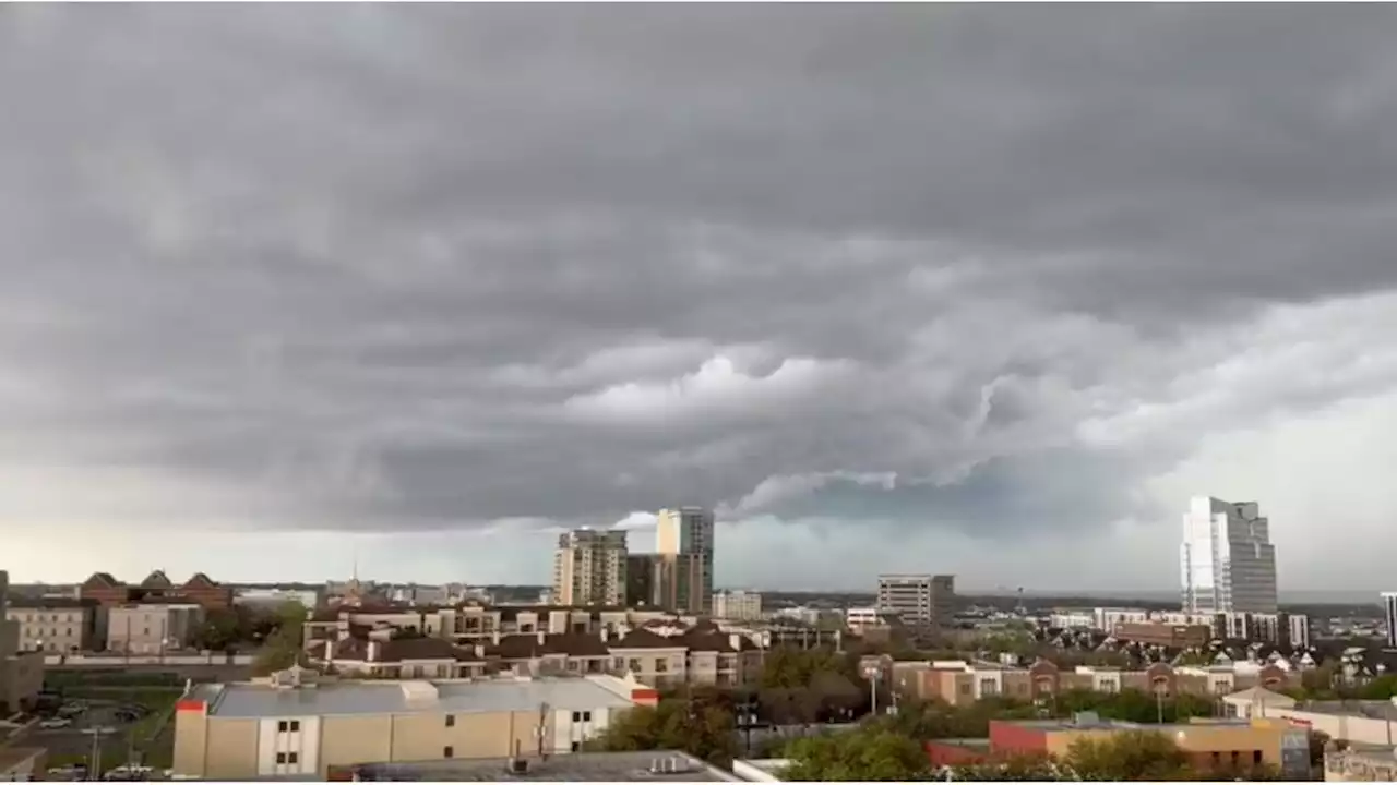 Severe Weather Sweeps Through Dallas-Fort Worth; Brief Tornado Reported | Weather.com