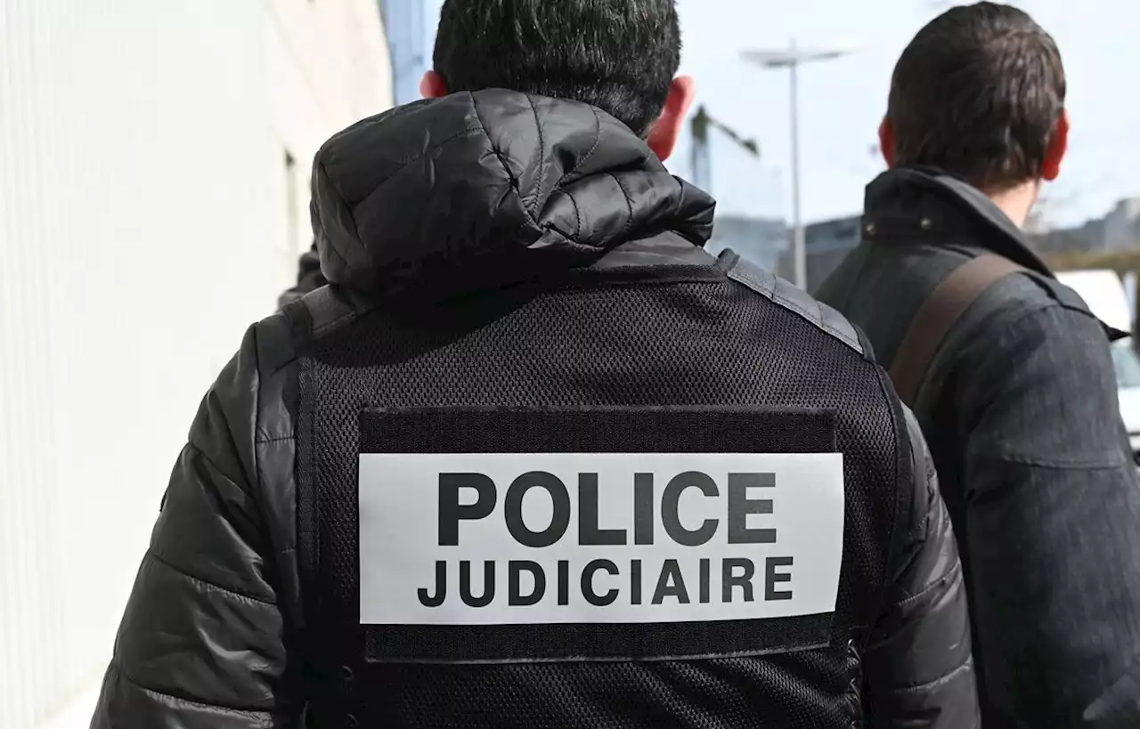 Cinq suspects mis en examen pour la mort d'un homme en juillet à Paris