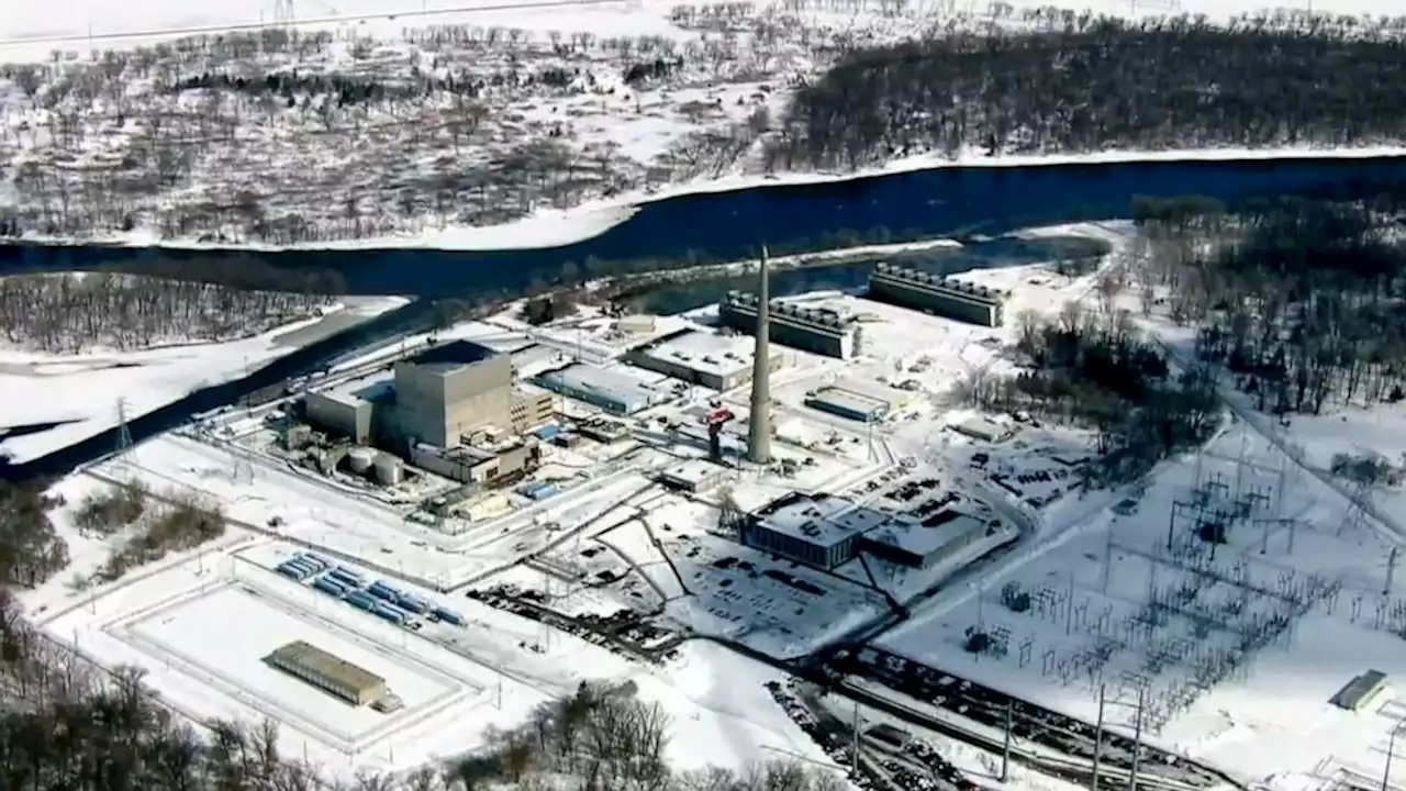 Cleanup underway after 400,000 gallons of radioactive water leaked from nuclear power plant