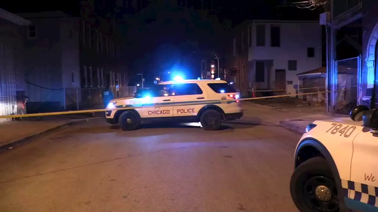 Chicago shooting: Man shot to death while standing outside in East Garfield Park, police say