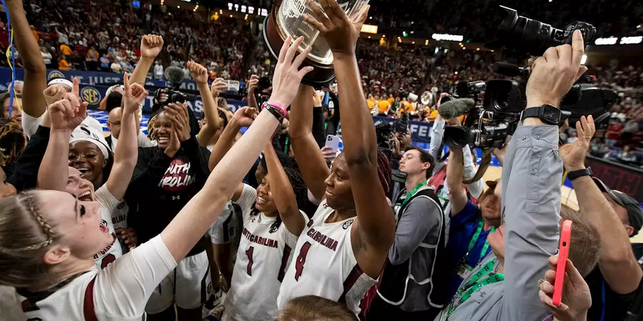 March Madness: Unbeaten South Carolina chasing third title