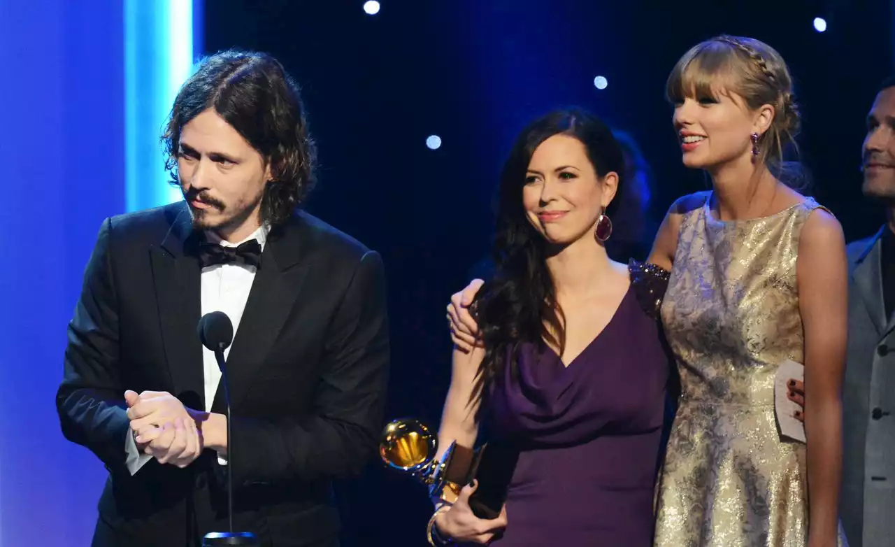 Taylor Swift, The Civil Wars remake ‘Hunger Games’ hit ‘Safe & Sound’