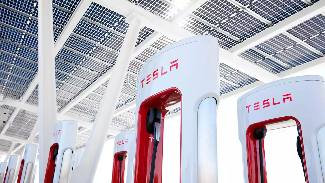 Tesla introduces 'Drive on Sunshine' solar charging feature