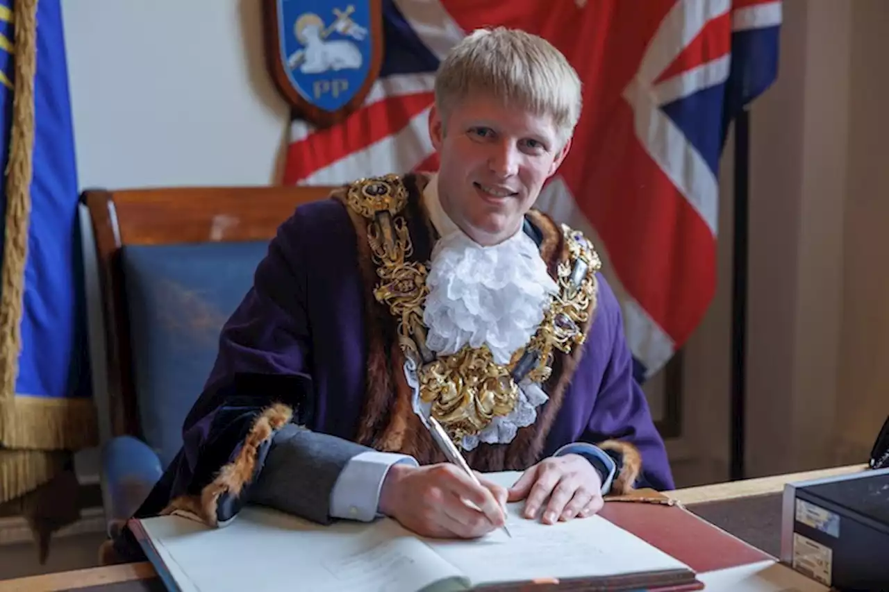 Preston Mayor holding Coronation Ball for charity