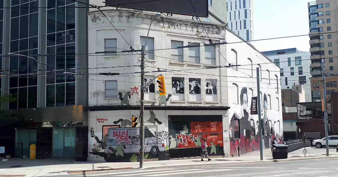 A brief history of that vacant building next to Toronto's Yonge-Dundas Square