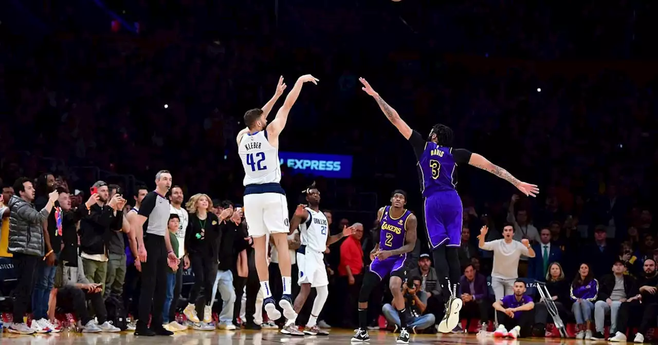 Video: el triple de infarto con el que Dallas le ganó a los Lakers