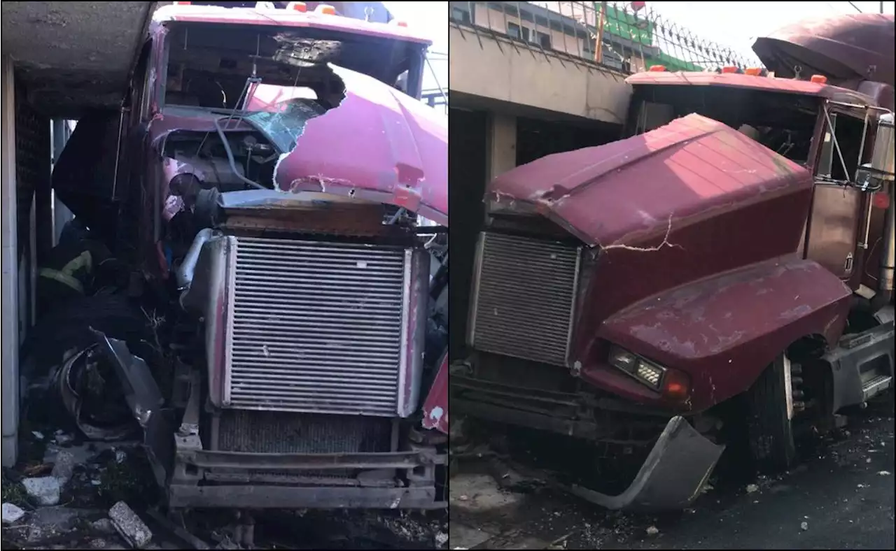 Choca pipa de agua contra 3 viviendas en Iztapalapa