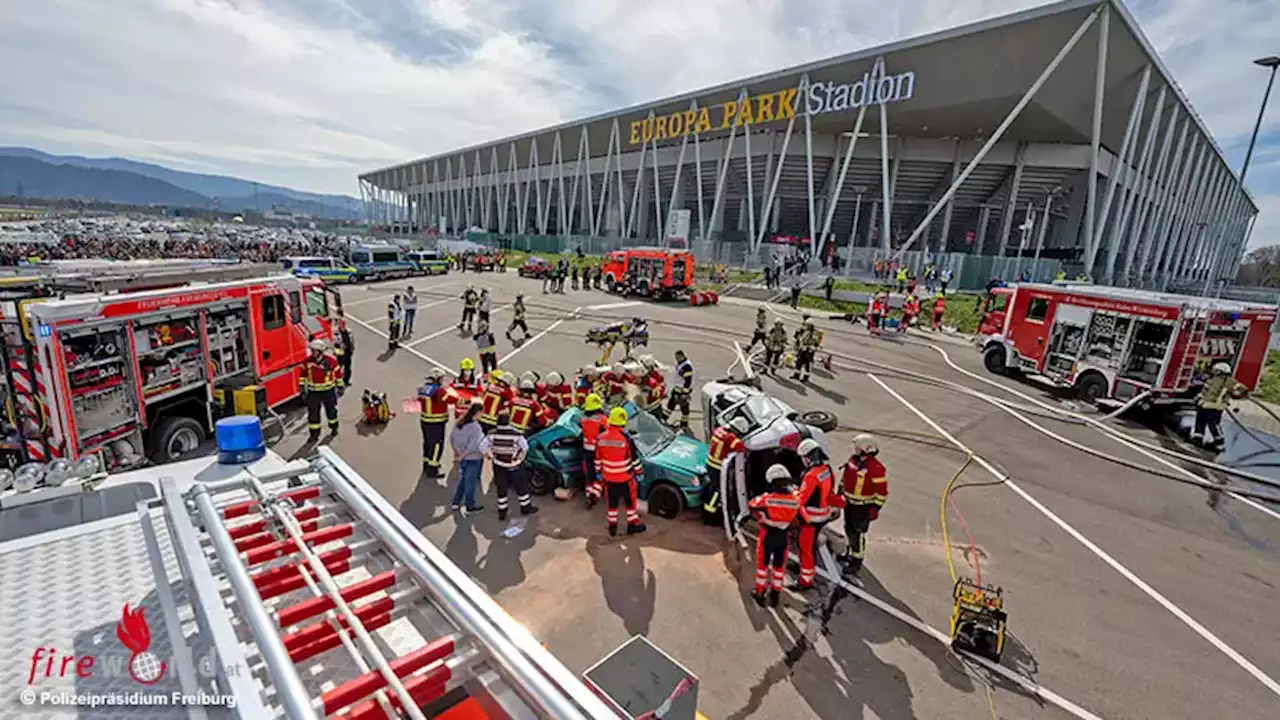 D: Erfolgreiche Sicherheitsübung mit über 600 Statisten im Europa-Park Stadion in Freiburg