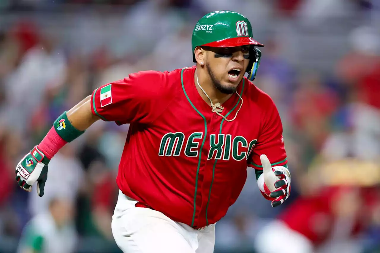 Urias leads Mexico 5-4 over Puerto Rico, into WBC semis