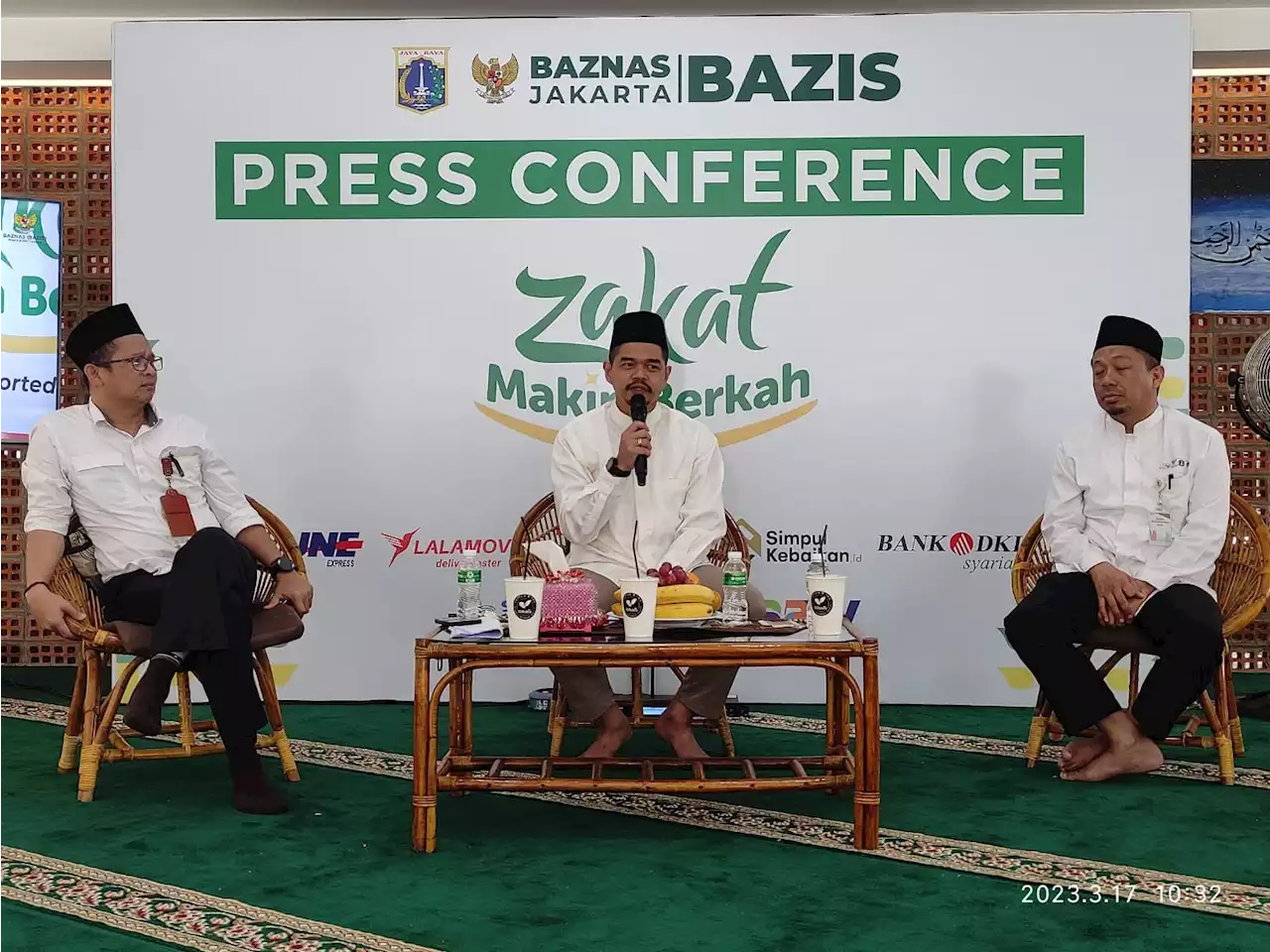 Ajak Warga Jakarta Berzakat, Baznas DKI Gandeng Bambang Pamungkas