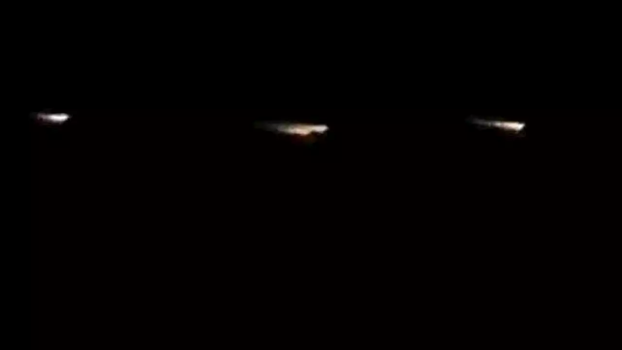 'Strange lights' above the Bay, possibly a dazzling meteor shower or asteroid