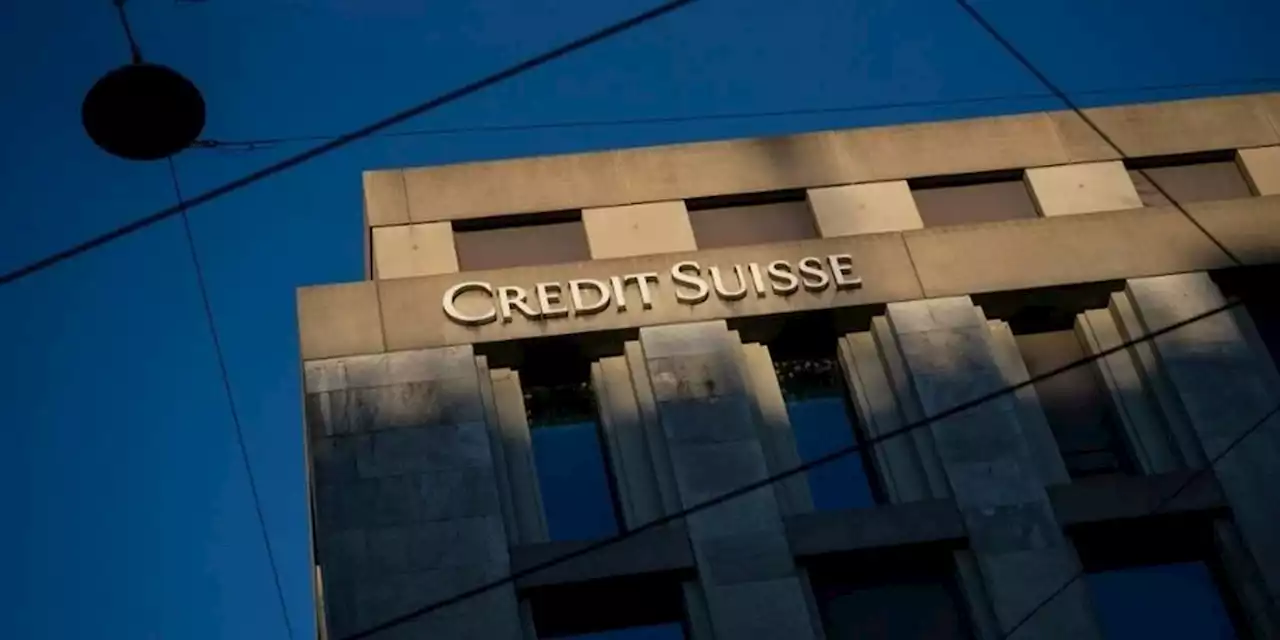 Credit Suisse a jusqu'à lundi matin pour rassurer, UBS est favori