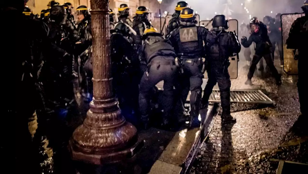 Réforme des retraites : 76 interpellations à Paris lors de ce troisième jour de mobilisation contre le recours au 49.3