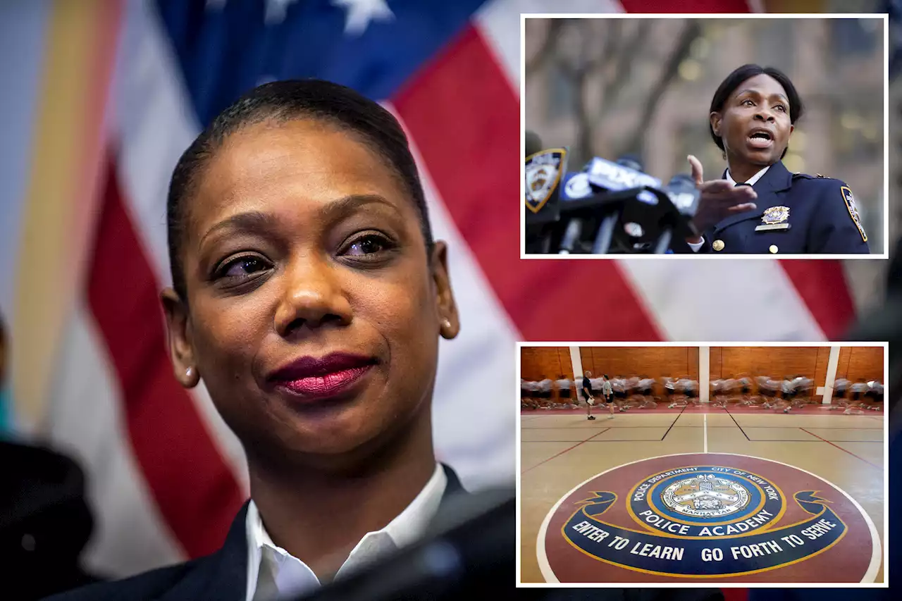 Women cops ‘insulted,’ ‘offended’ by NYPD lowering academy standards