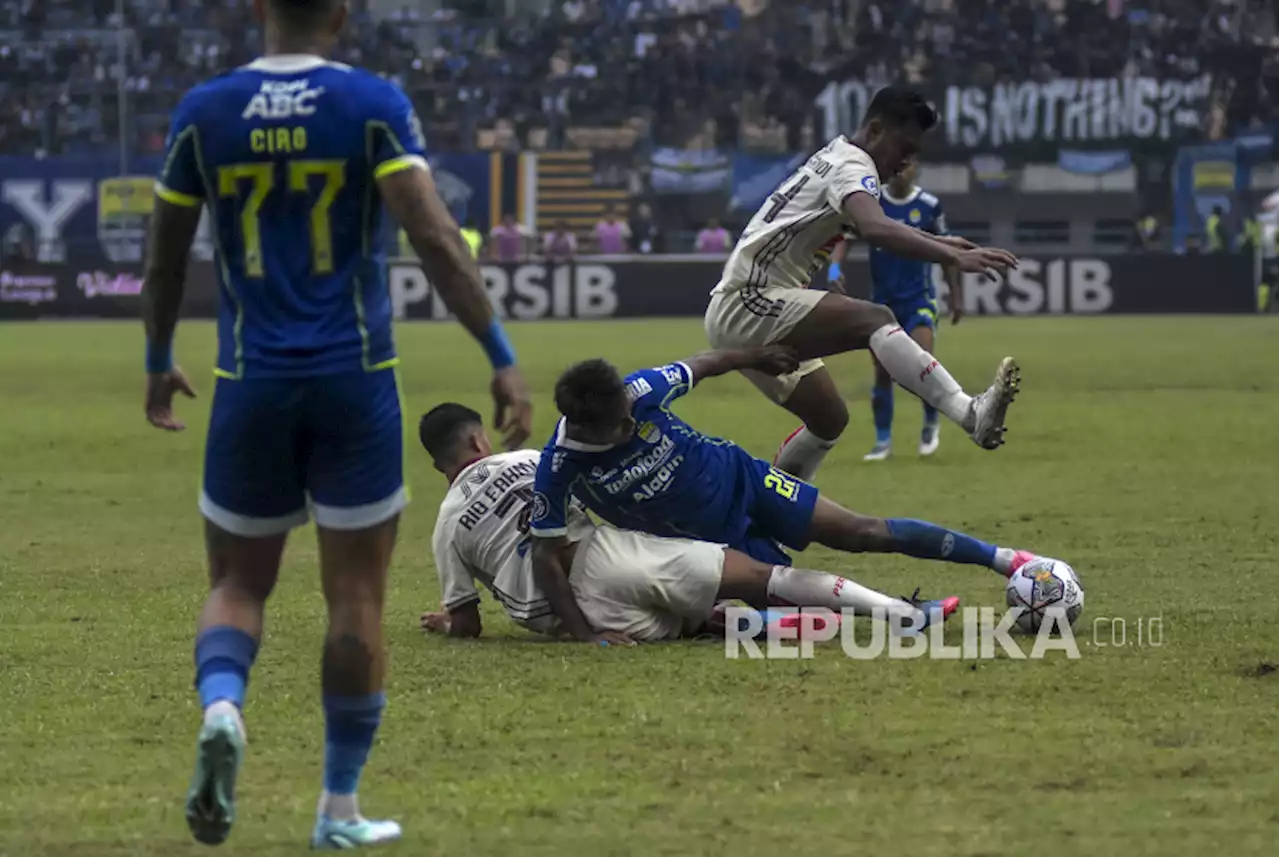 Luis Milla Sanjung Kinerja Frets Butuan Bersama Persib Bandung |Republika Online