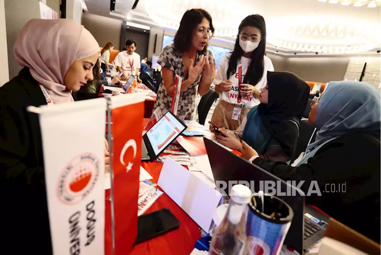 Pameran Pendidikan Edutolia Turkish Universities Fair 2023 Digelar di Bandung |Republika Online