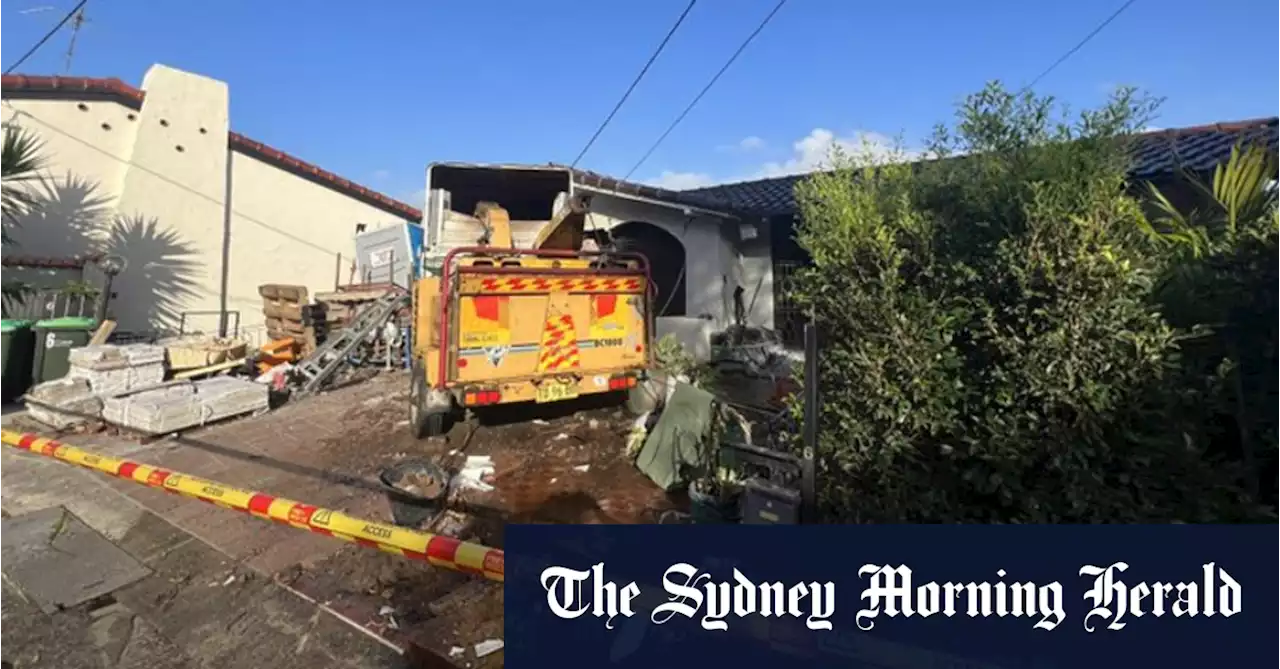 ‘Fortunate escape’ after truck smashes into southern Sydney home