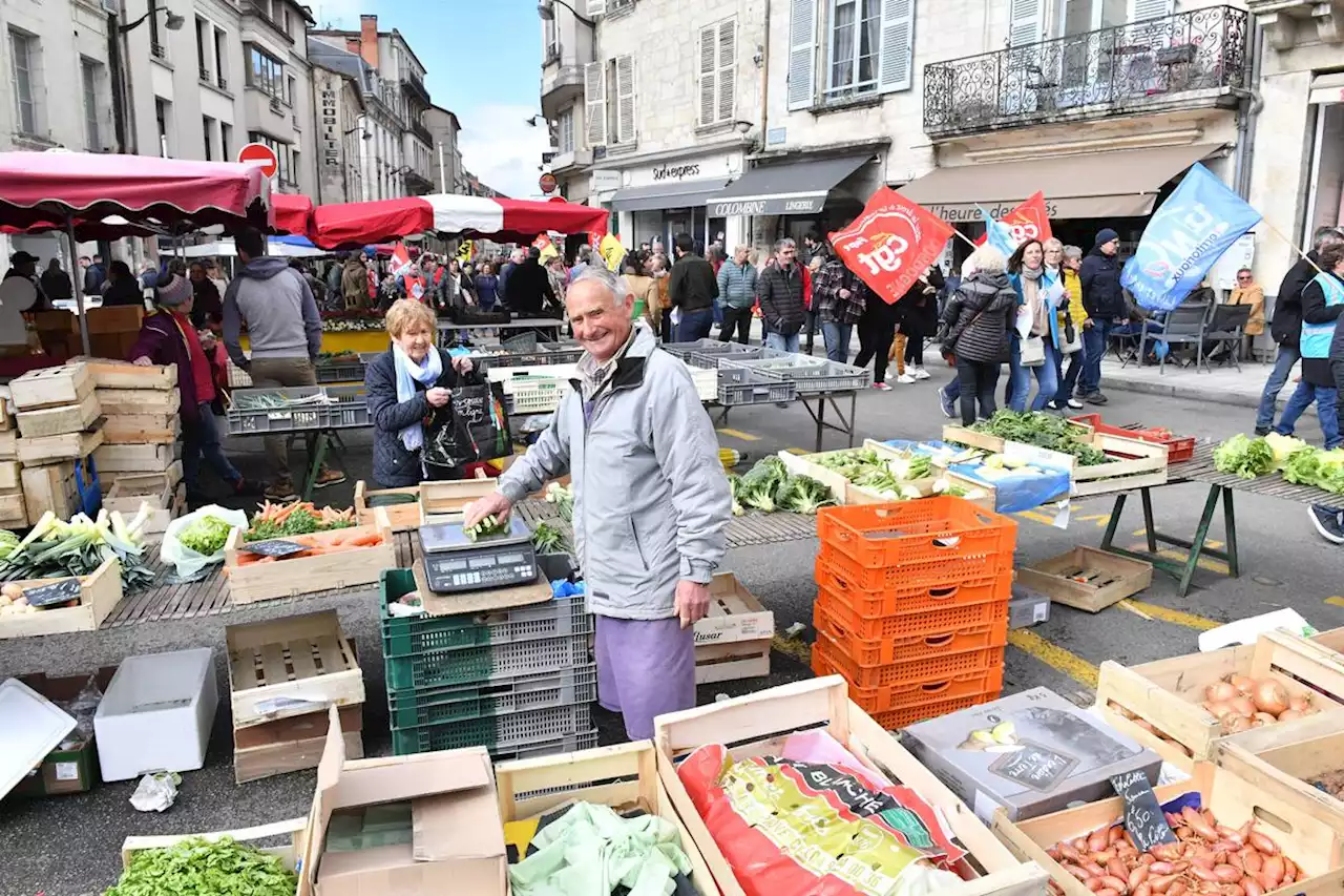 Réforme des retraites : le samedi, jour de marché et de mobilisation à Périgueux