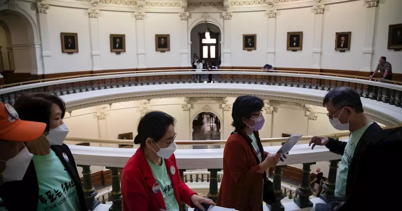 Houston language advocates race to keep their one small request from disappearing in Capitol bedlam