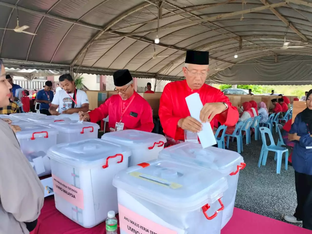 Mahdzir gesa calon setia kepada UMNO walau apa pun keputusan