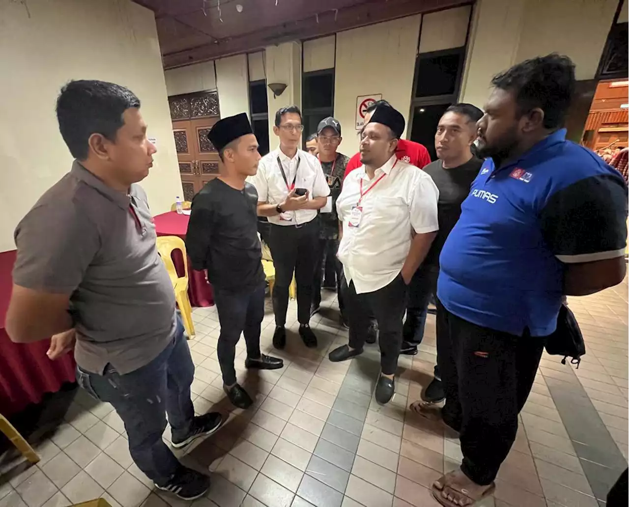 Tarik semula minat rakyat terhadap UMNO