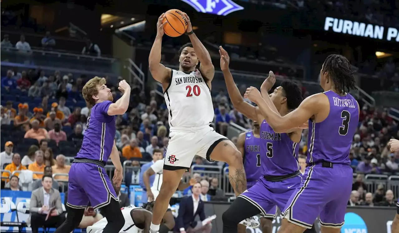 San Diego State dominates Furman 75-52 to reach Sweet 16