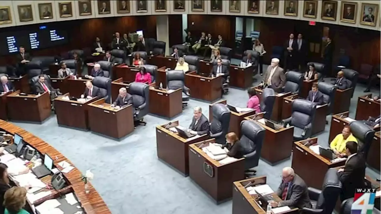 Florida House passes school voucher expansion