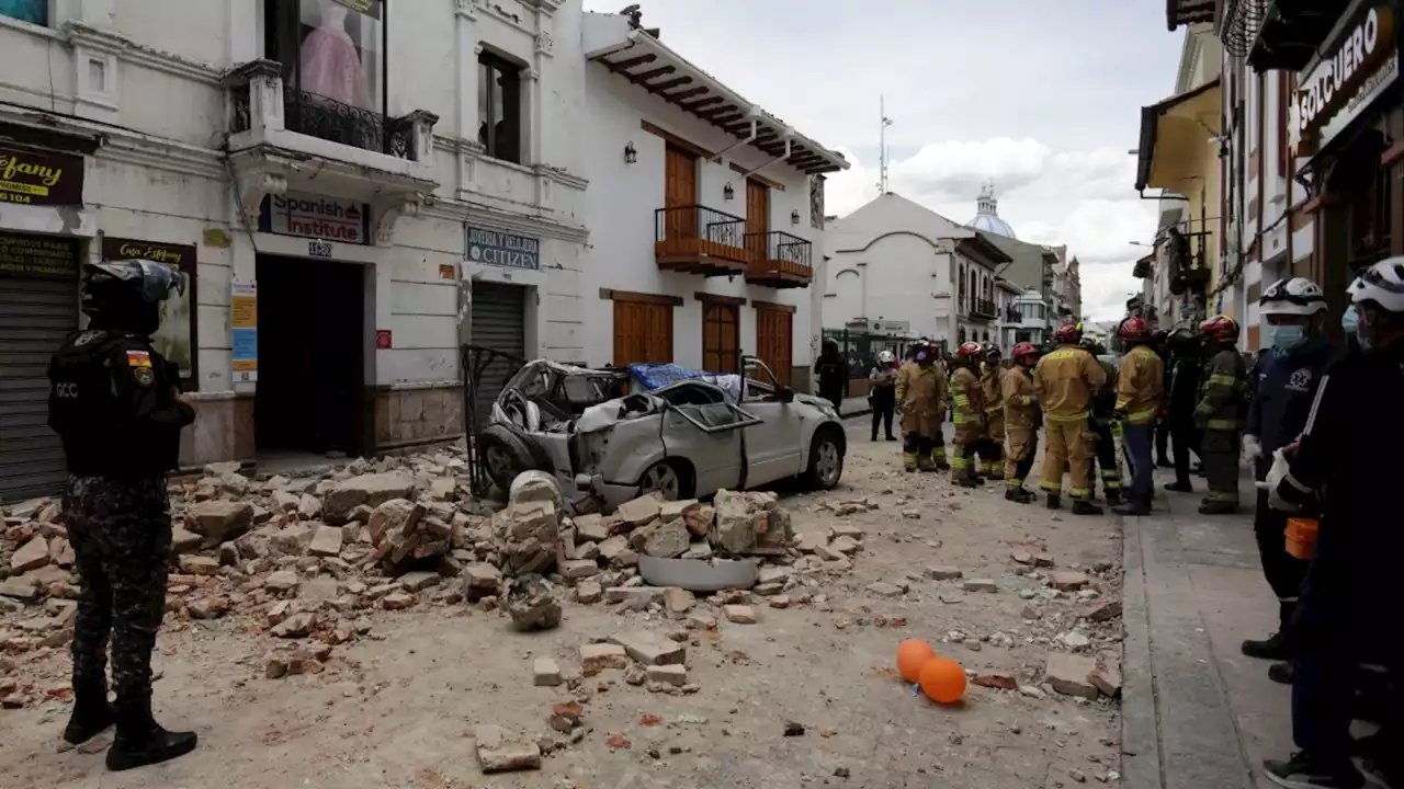 6.7-magnitude earthquake in Ecuador kills at least 4, causes wide damage