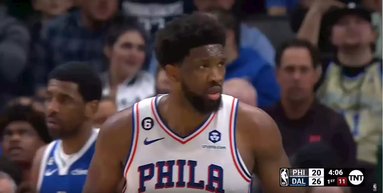 Injouable depuis un mois, Joel Embiid bat un vieux record des Sixers - BeBasket