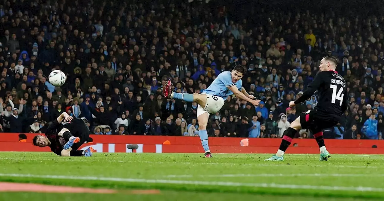 Julián Álvarez: su inédita posición como volante y los goles que lleva en el City