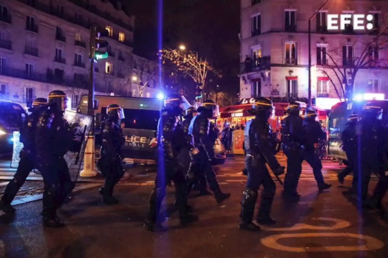 Arrestos en Francia en protestas por la reforma de las pensiones