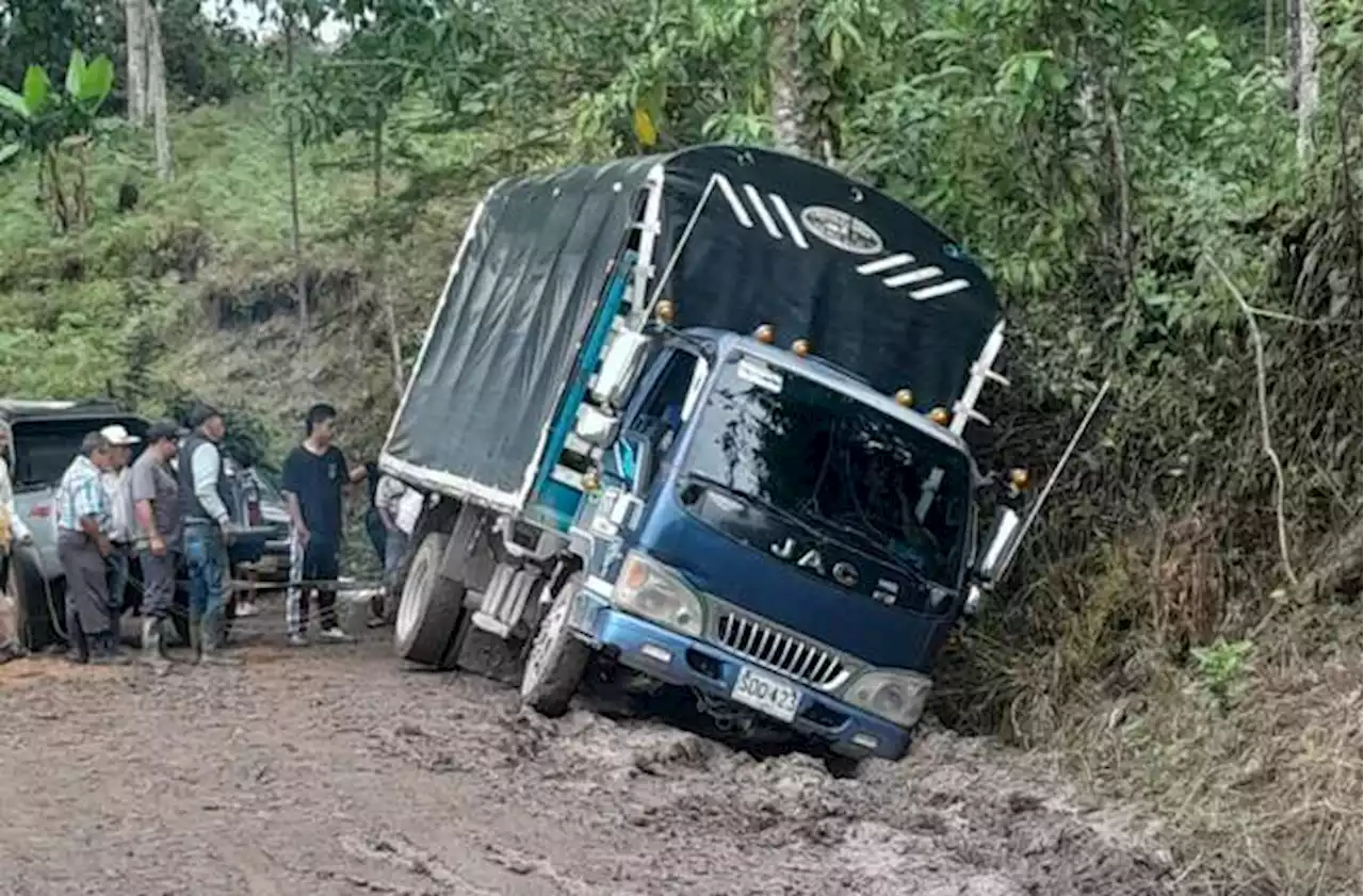 Comunidad de Viotá, Cundinamarca se declara en paro por mal estado de malla vial