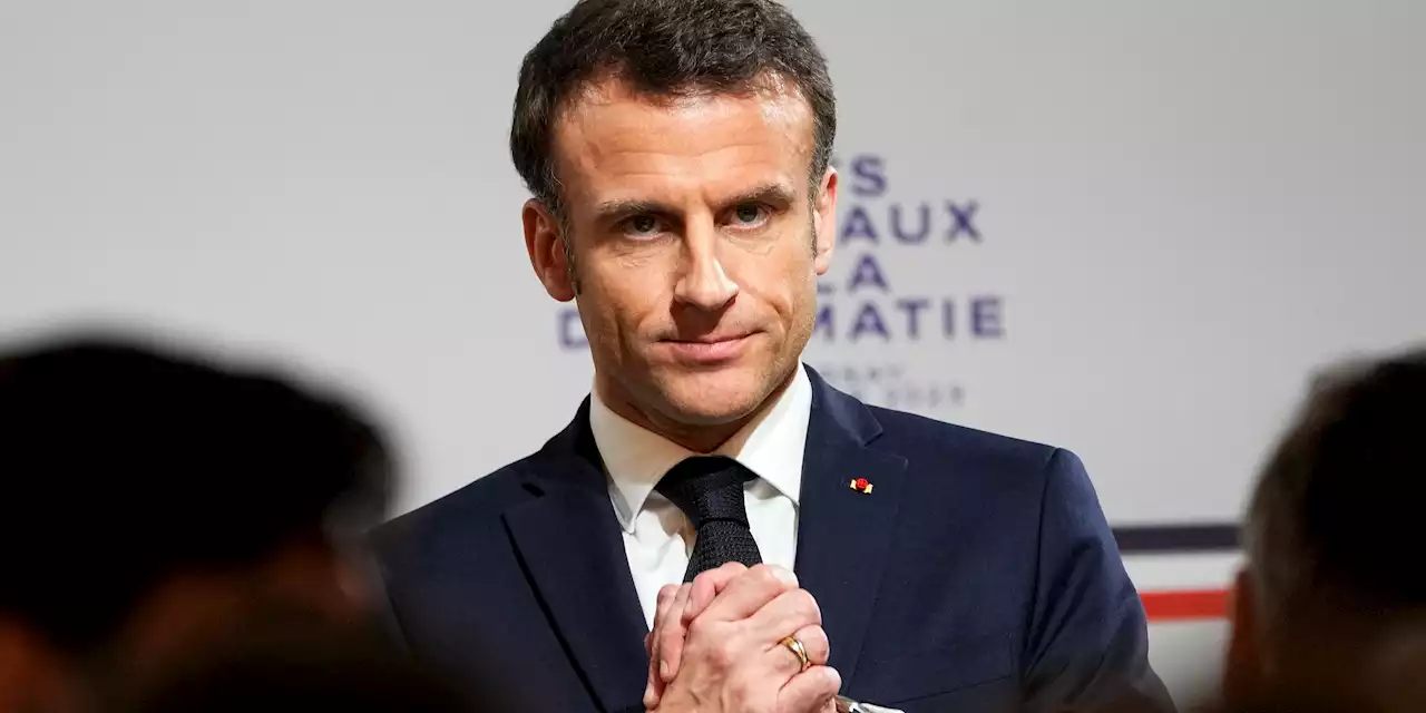 Retraites : Emmanuel Macron et l'exécutif cherchent des solutions pour sortir de la crise