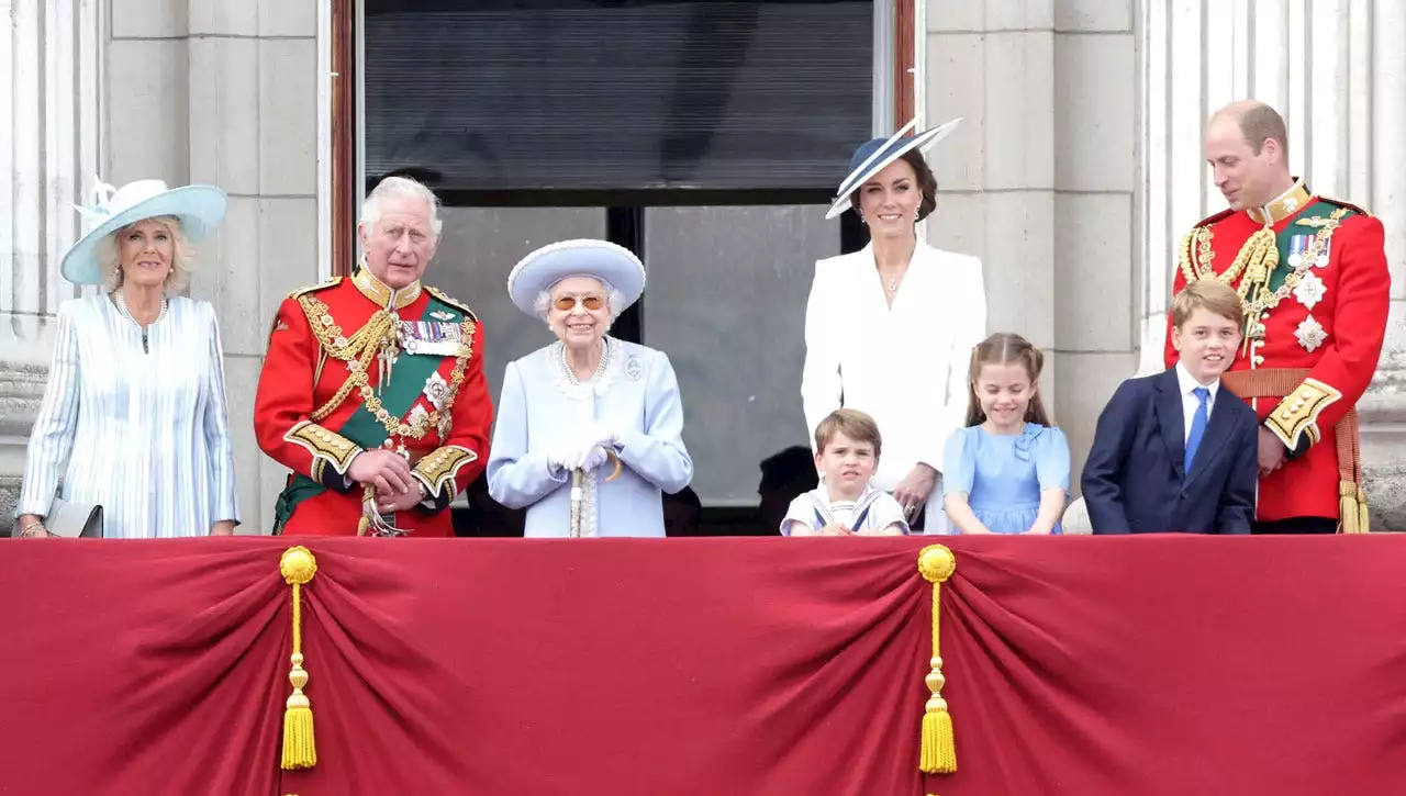 Royals celebrate first Mother's Day without queen in new family photos