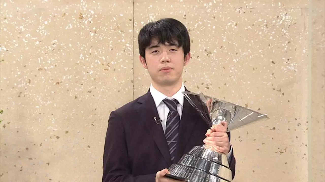 藤井聡太王将、NHK杯で初優勝 史上初、四つの一般棋戦を全制覇 - トピックス｜Infoseekニュース