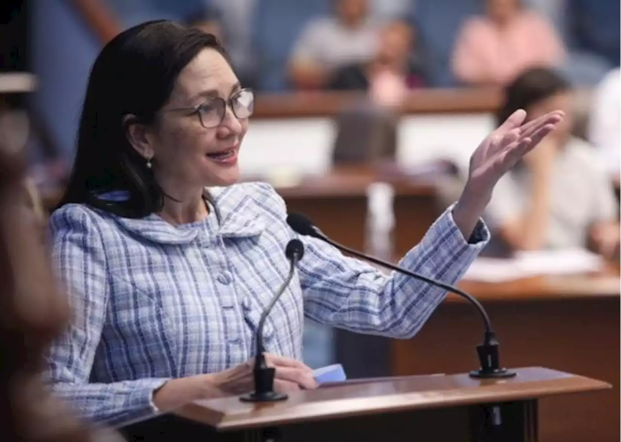 Don’t typecast women cops, Hontiveros tells NCRPO