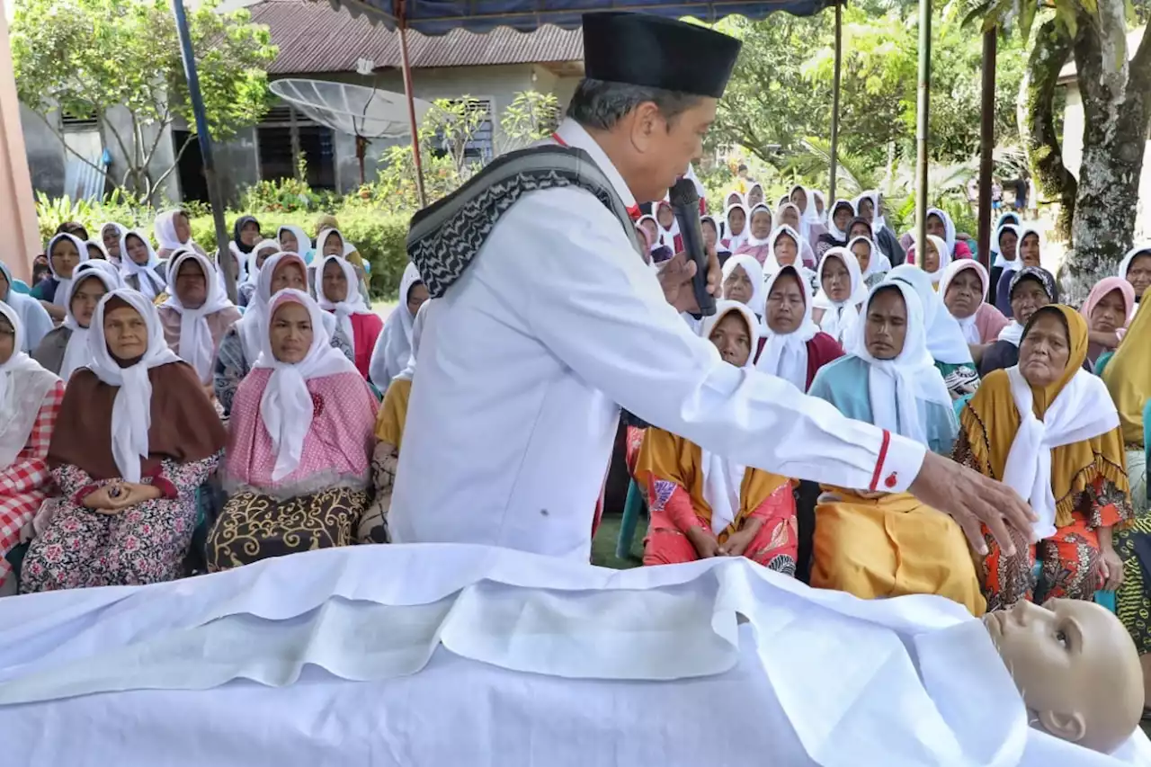 Usbat Ganjar Sumut Menggelar Pelatihan Mengafani Jenazah