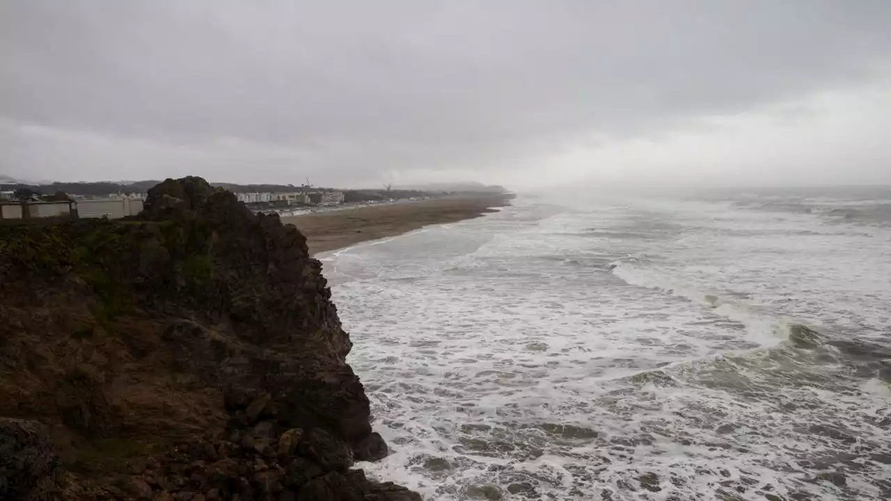 Three kids hospitalized after being injured by fireworks at Ocean Beach