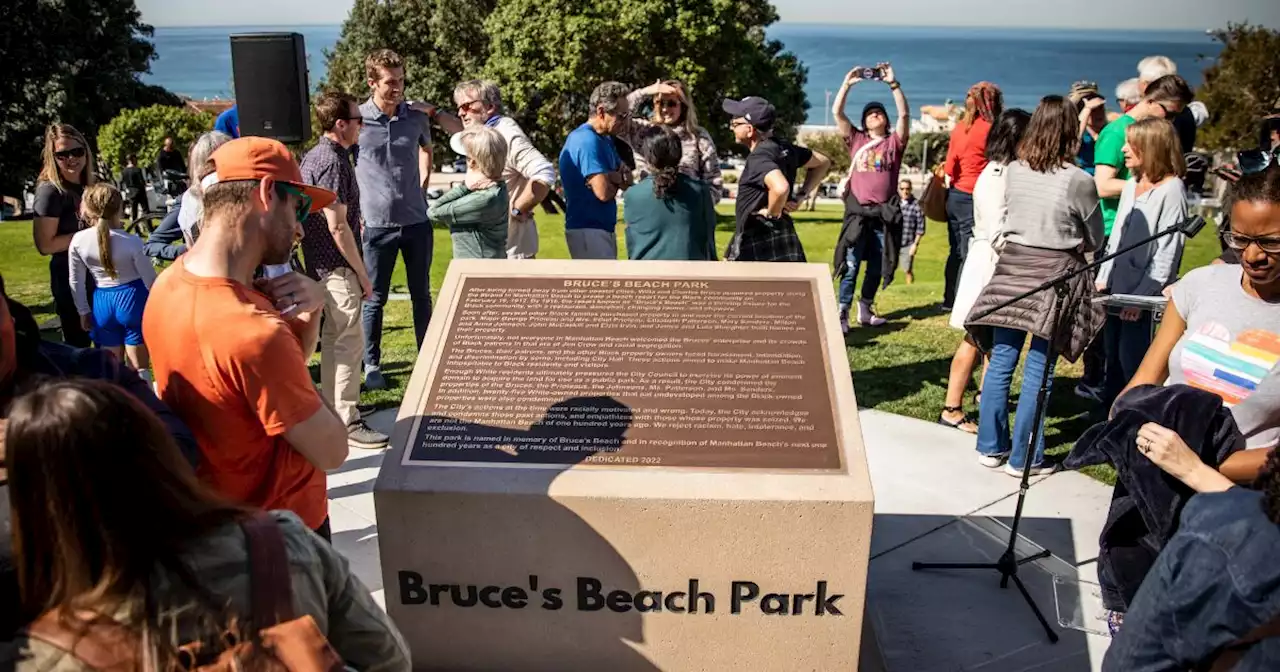 Manhattan Beach mayor apologizes to Bruce's Beach families, unveils new city monument