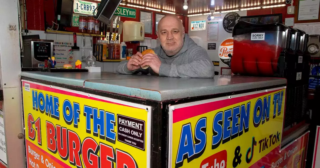 How Blackpool's famous £1 burger stall manages to keep its prices so low