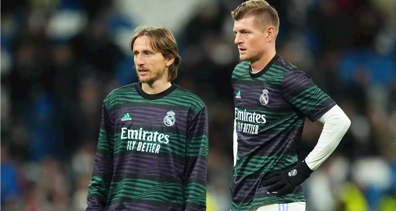 Real Madrid : Kroos encense ses coéquipiers du milieu, Camavinga et Modric !